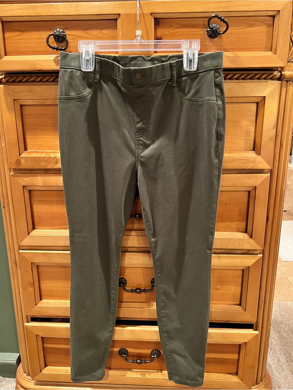 Time and Tru Olive Green Stretch Casual Pants Jeggings Sz XL 16-18